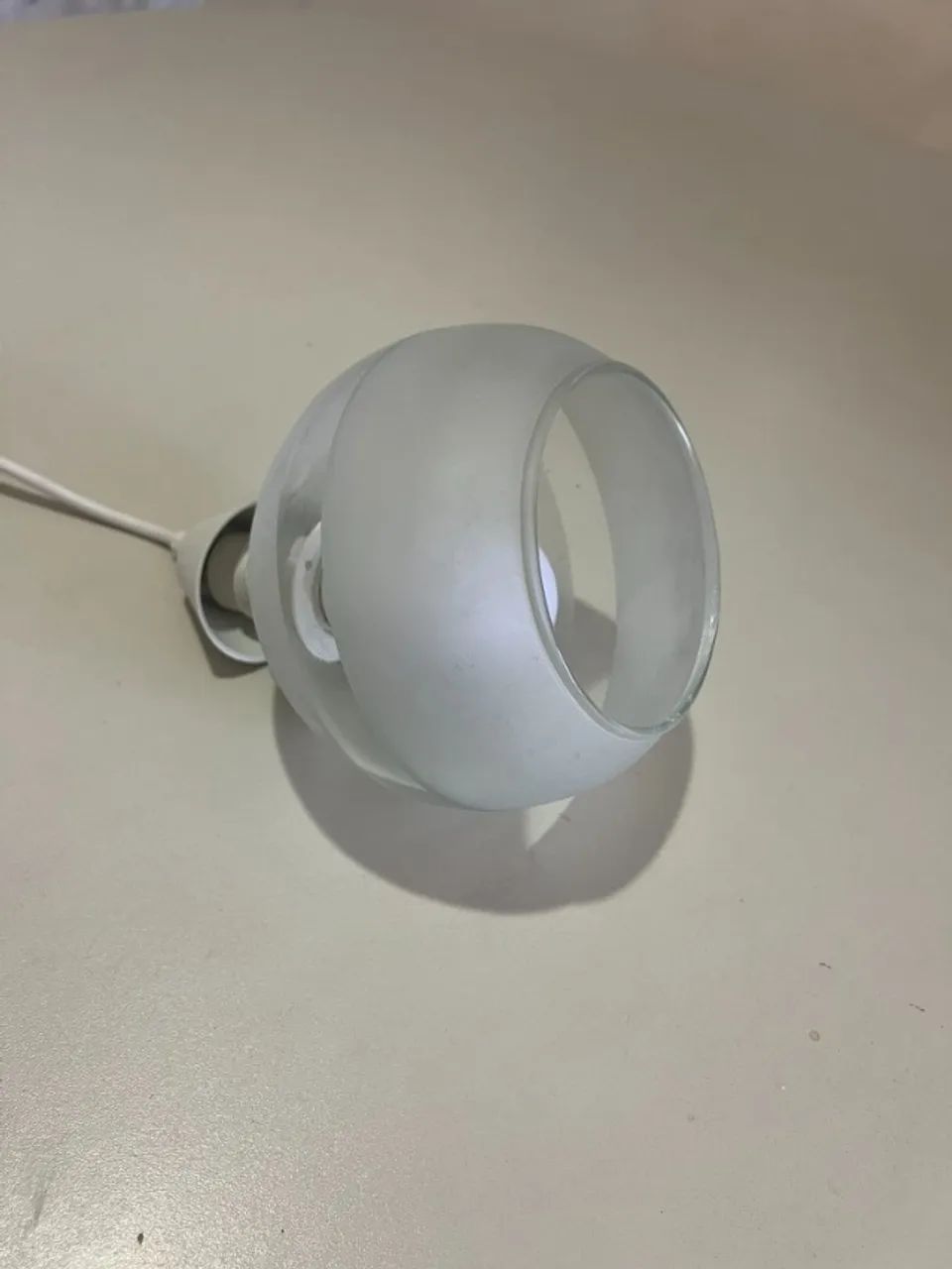 Luminária pendente transparente com branco - Foto 2