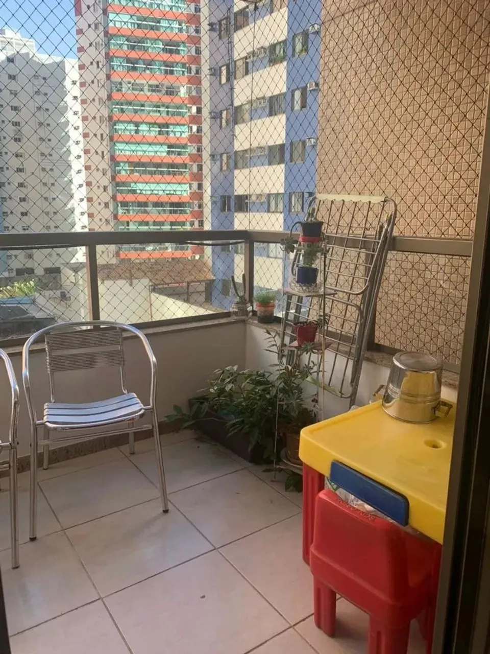 Parque das Castanheiras 4 quartos, 1 suíte, 2 vagas na Praia da Costa