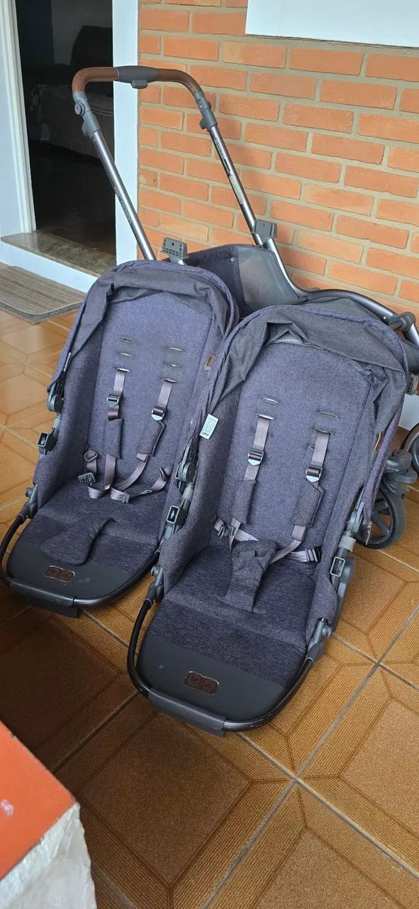 Carrinho ABC Design para Gêmeos - Semi-novo - Foto 3