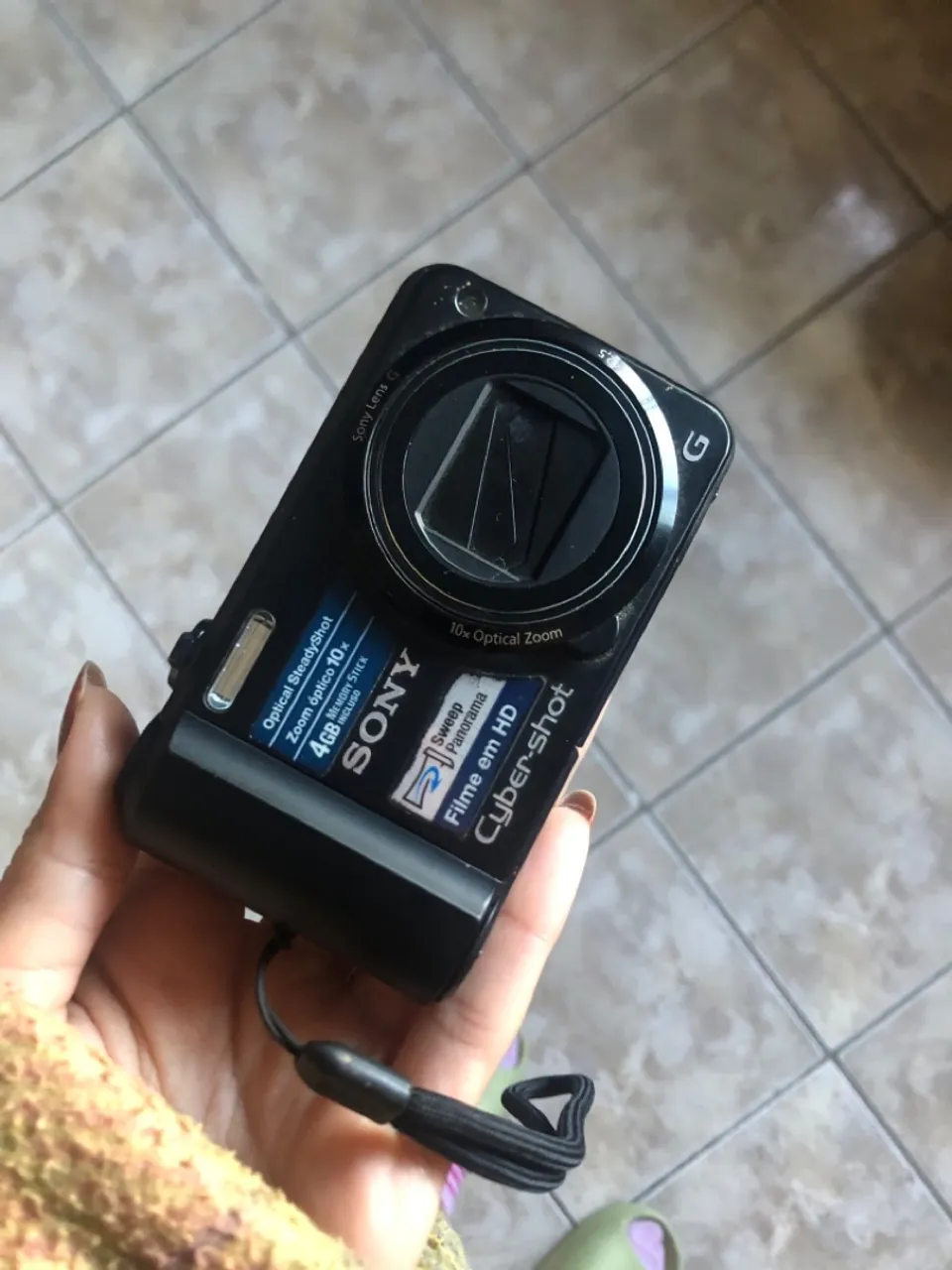 Câmera Cybershot NOVA