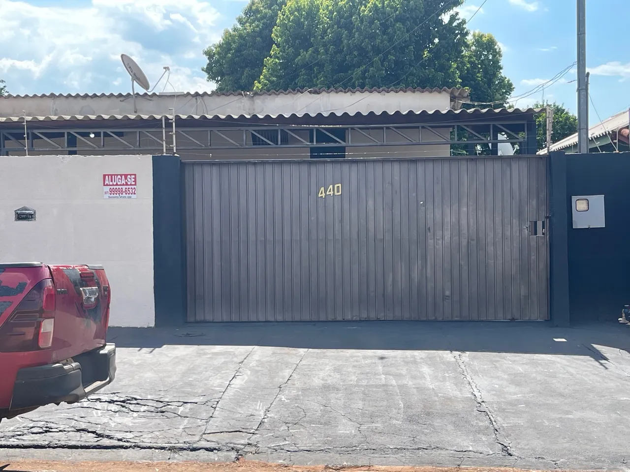 Aluga-se imóvel bem localizado