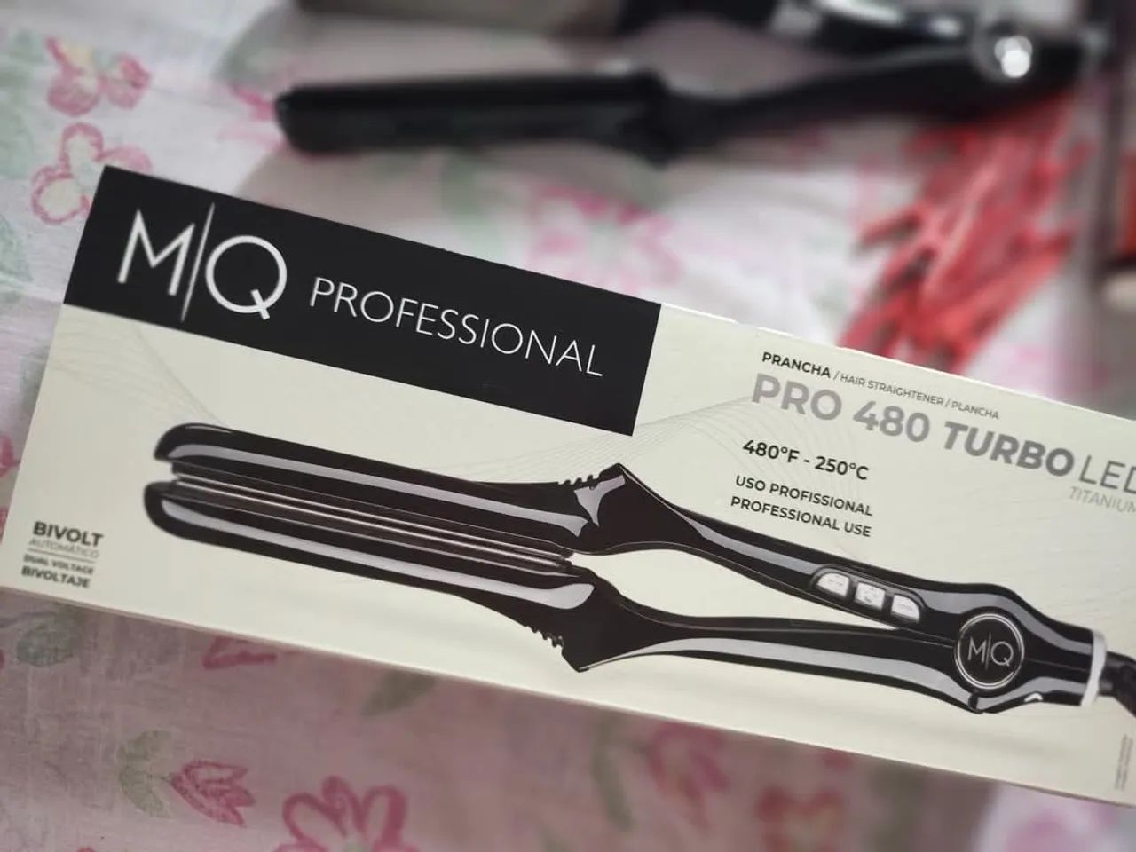 Prancha de Cabelo Profissional  MQ Pro 480 Turbo LED Titanium Bivolt - Foto 4