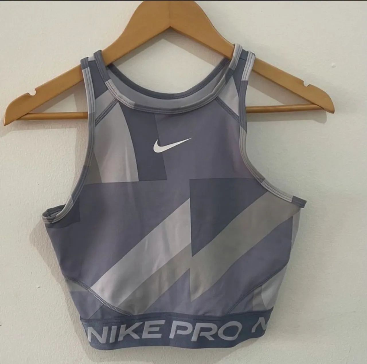 Cropped Nike