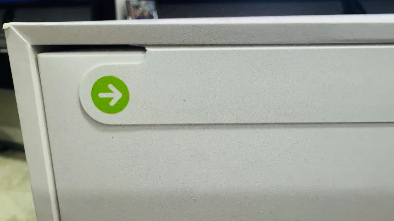 Macbook Pro M3 (14) 8 Ram 512 Gb (A2918) 2024 - Foto 4