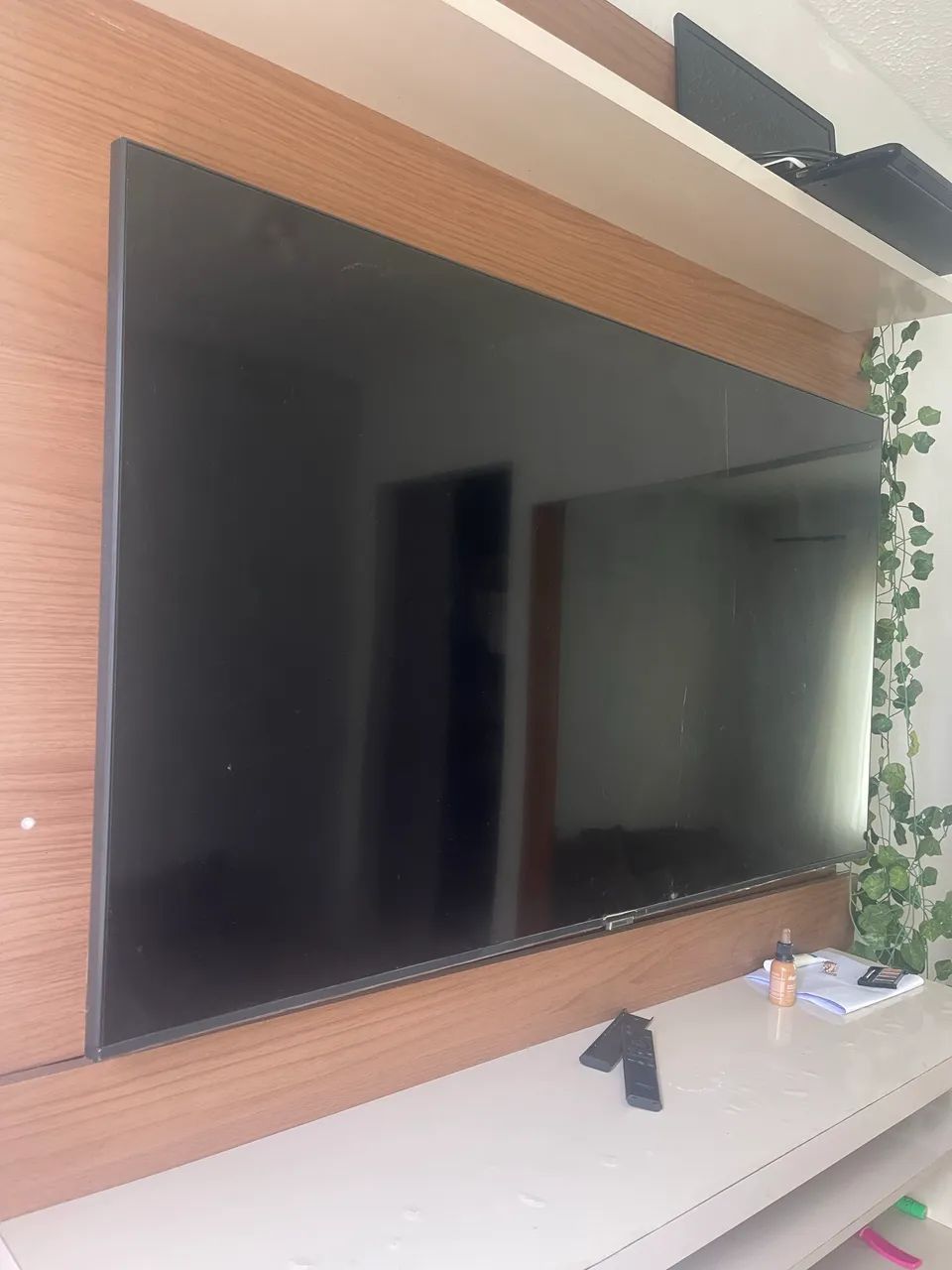 Televisão (tela trincada)