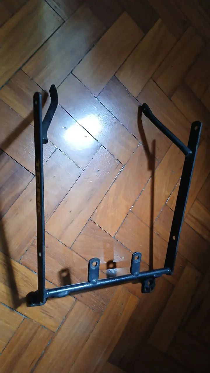 Vendo suporte  moto bau