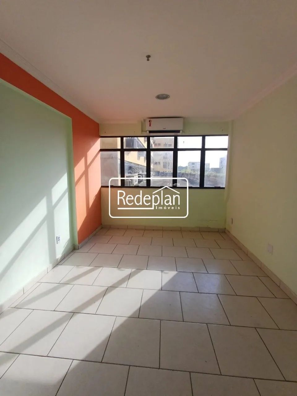 Sala Comercial no Shopping 33 - Vila Santa Cecília/VR