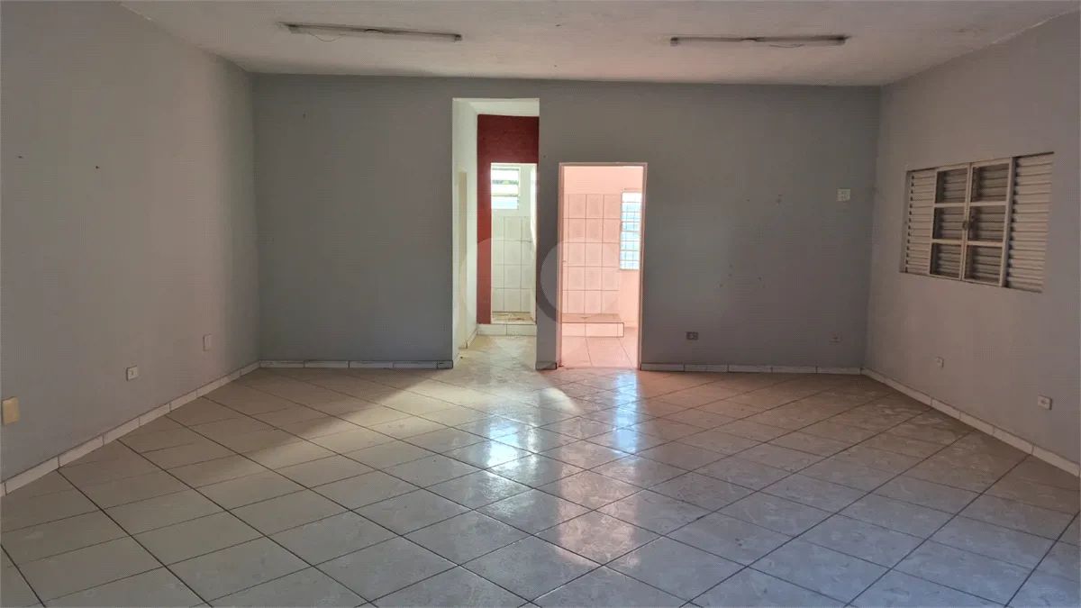Sobreloja no conjunto residencial Butantã