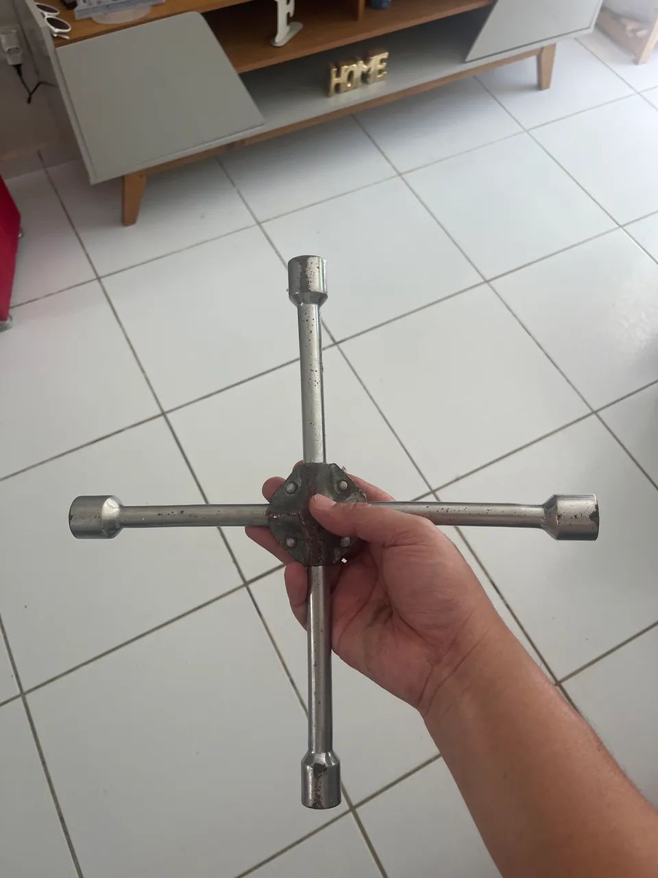 TRIÂNGULO E CHAVE DE RODA - Foto 2