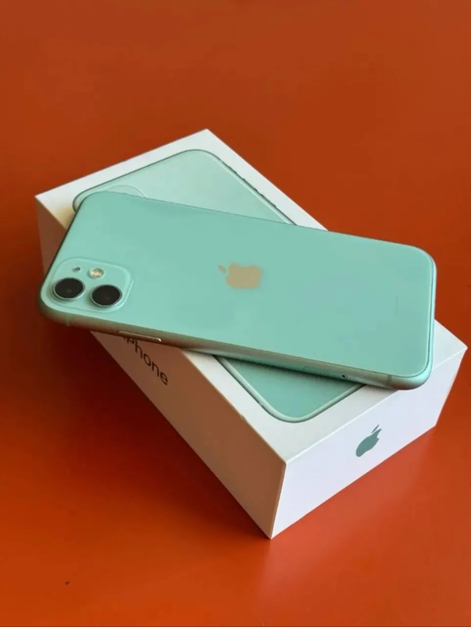 Vendo iPhone 11 64gb, na caixa e vai com carregador - Foto 3