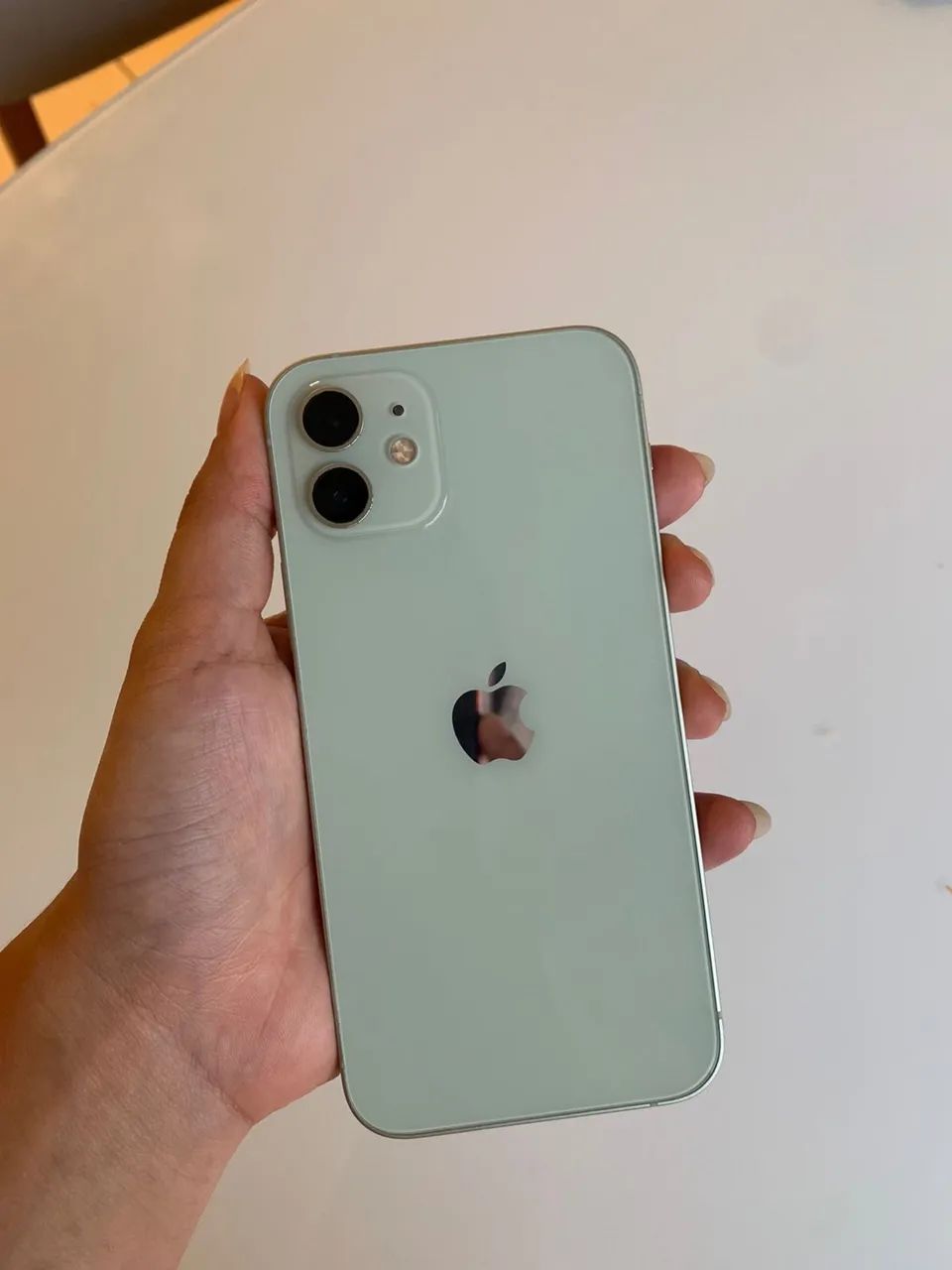 iPhone 12 - usado - em perfeito estado