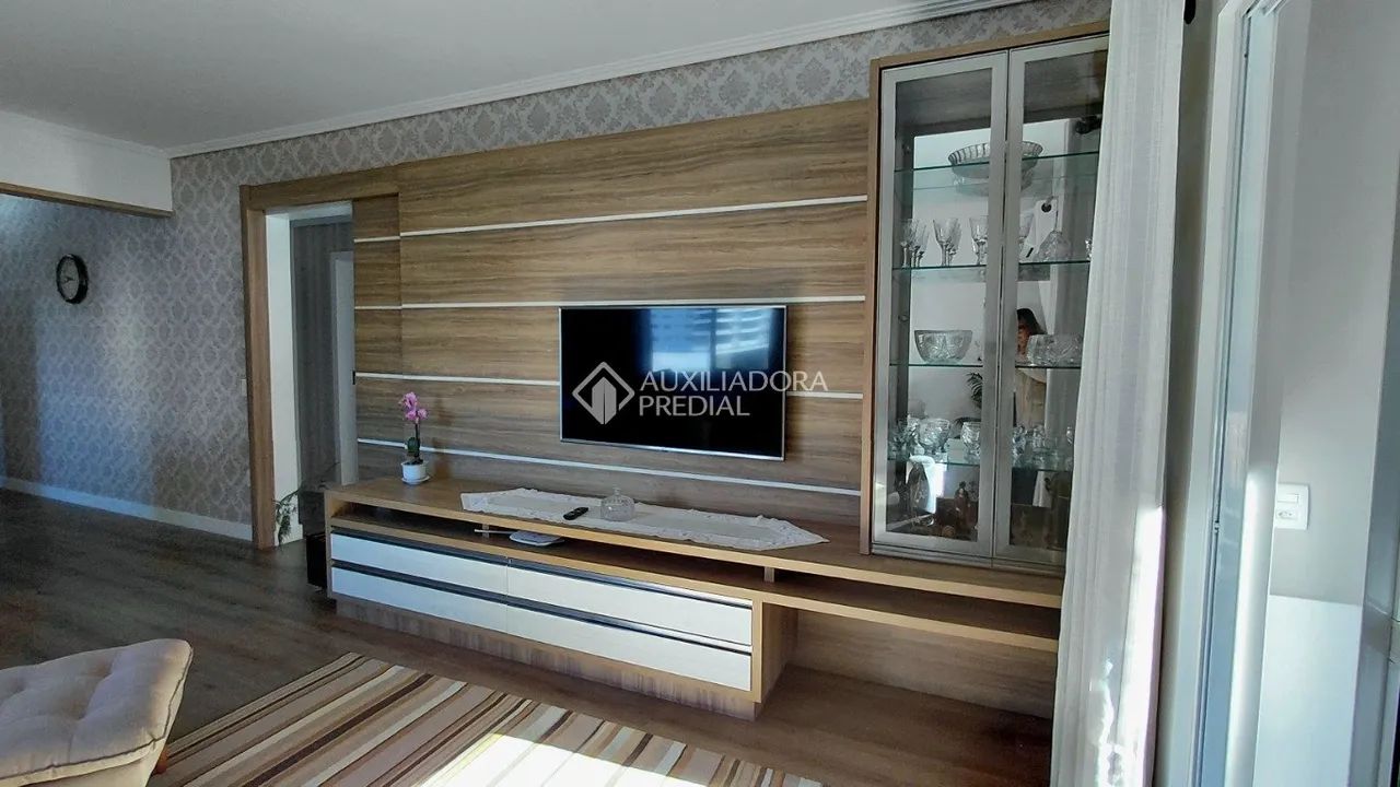 Apartamento à venda no Centro com 95 m² e 2 dormitórios/quartos disponíveis. - Foto 4