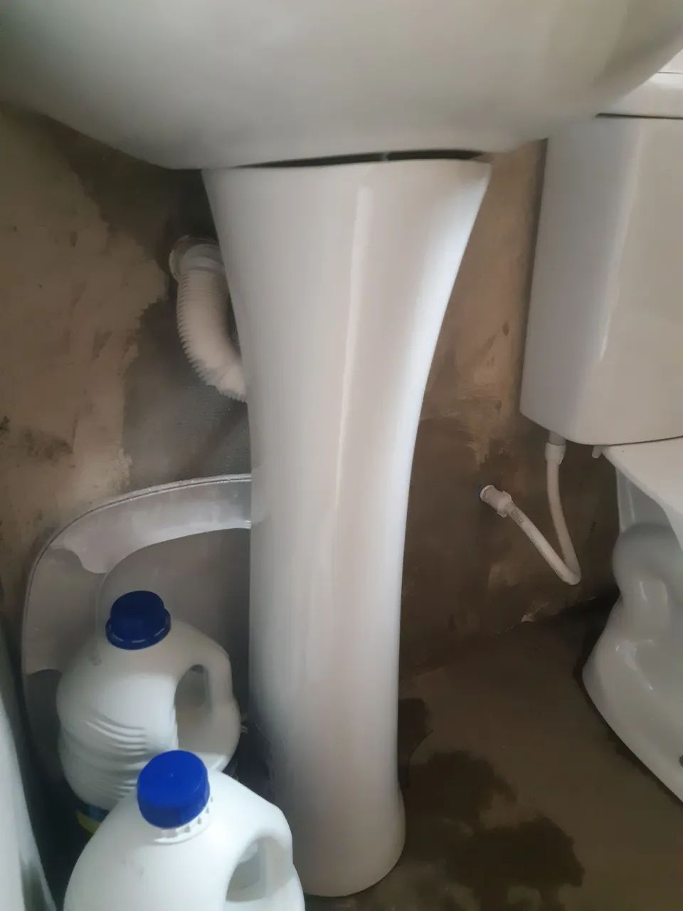 Um lavatório  - Foto 2