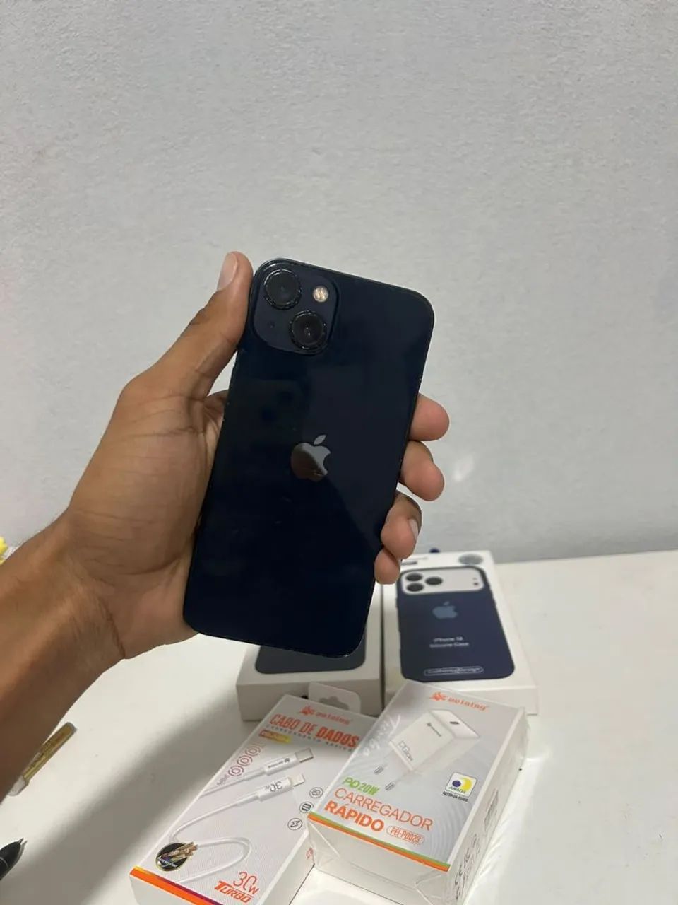 IPhone 13 128GB TODO ORIGINAL, completo com caixa e  capa película e carregador  - Foto 3