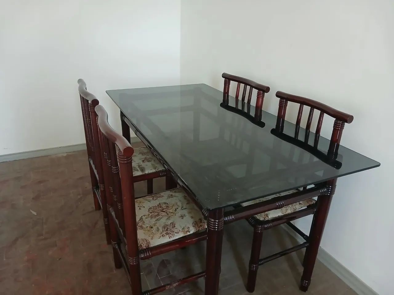 Mesa de jantar de madeira - Foto 5