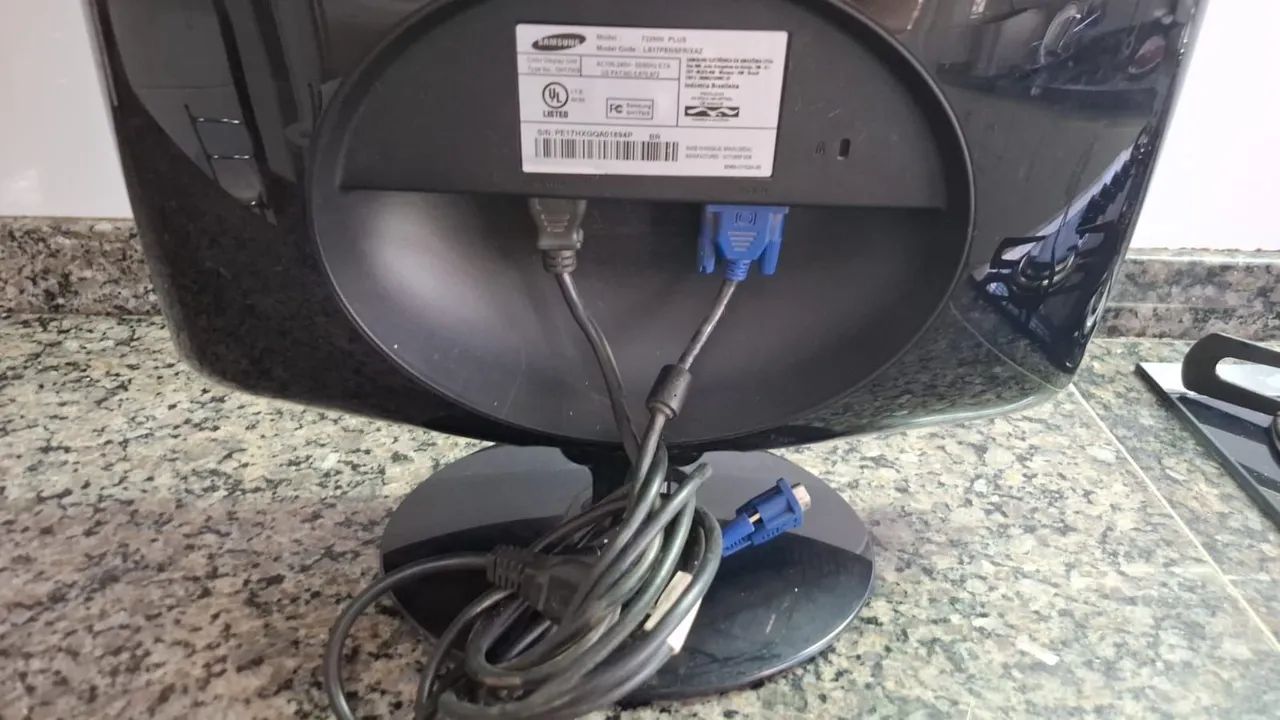 Monitor Samsung 17 polegadas 732NW Plus  - Foto 3
