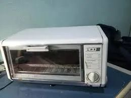 forninho elétrico de bancada da marca eco. 