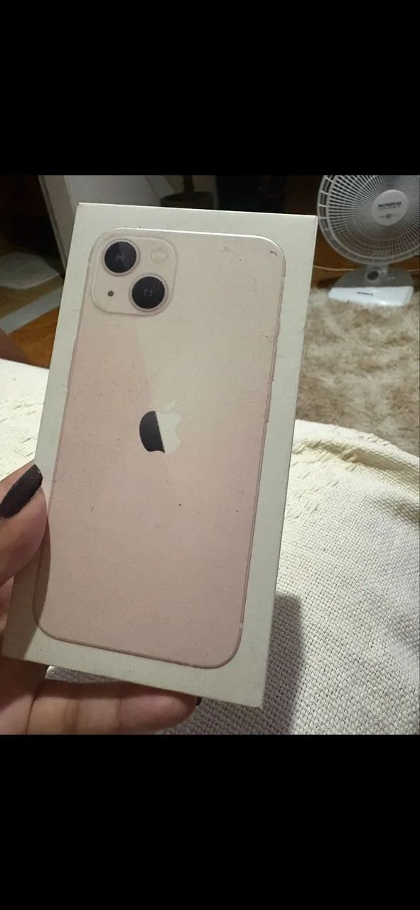Celular IPhone 13 - 128 gb Rosa - Foto 4