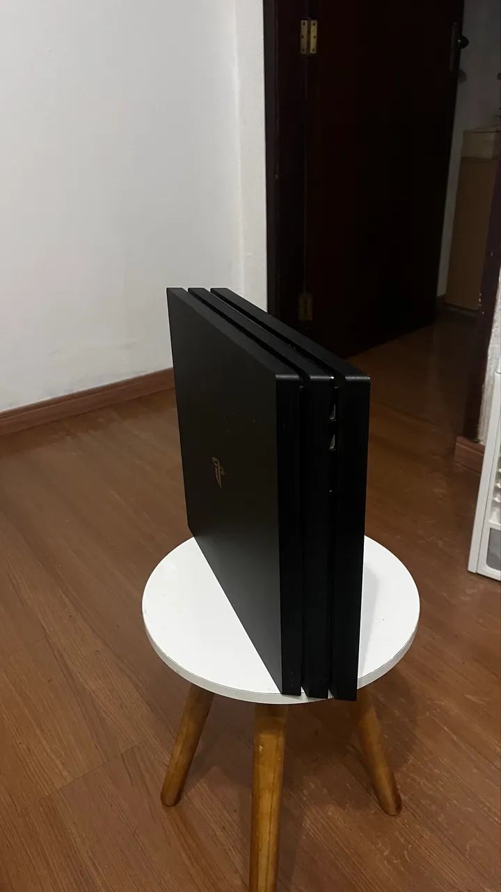 PS4 pro 1T - Foto 4