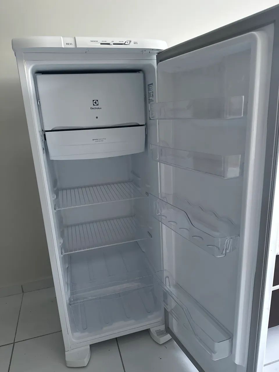 Geladeira Eletrolux RE31 - Foto 2