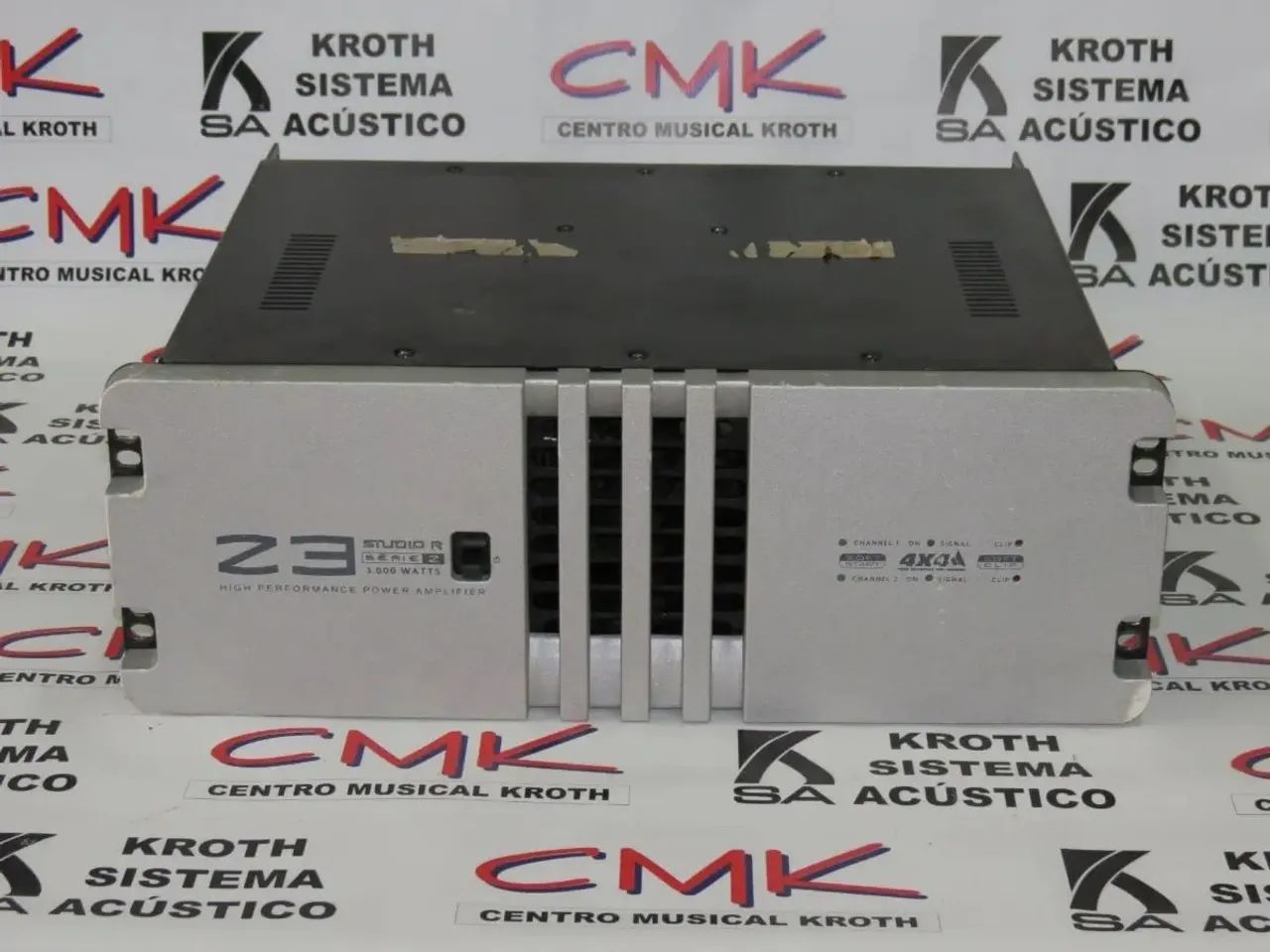 Amplificador Studio R Z3