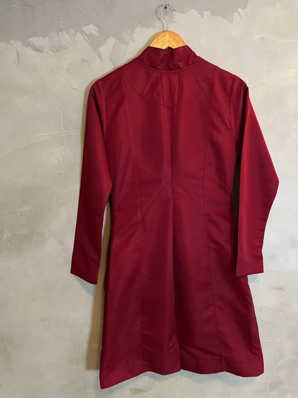 Jaleco Feminino Vinho Just For Doctors  - Foto 4