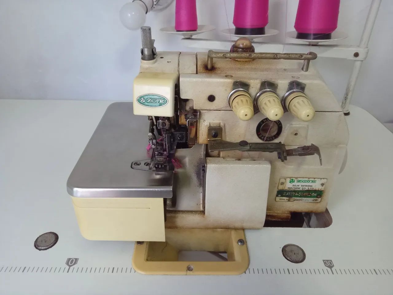 MAQUINA OVERLOCK INDUSTRIAL  - Foto 3