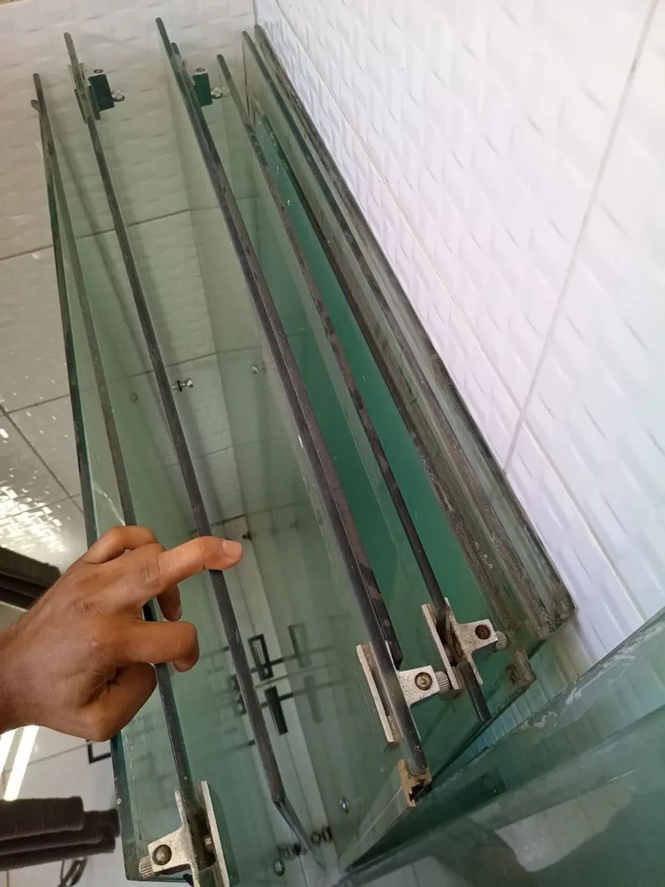 Vendo 9 janelas de vidro - Foto 2