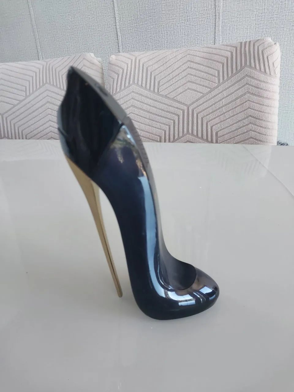 Vidro vazio perfume Carolina Herrera 80 ml scarpin