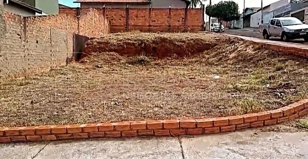 Venda de Terreno / Lote na cidade de São Manuel