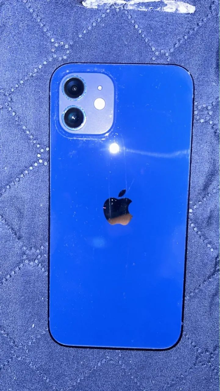 iPhone 12 semi novo 