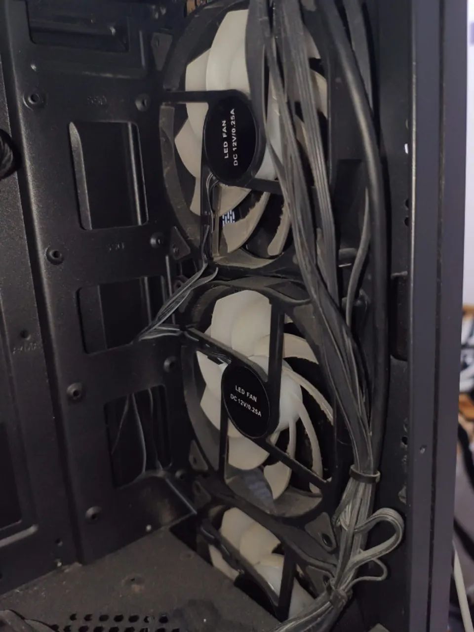 4 fans GT Gamer RGB + controladora