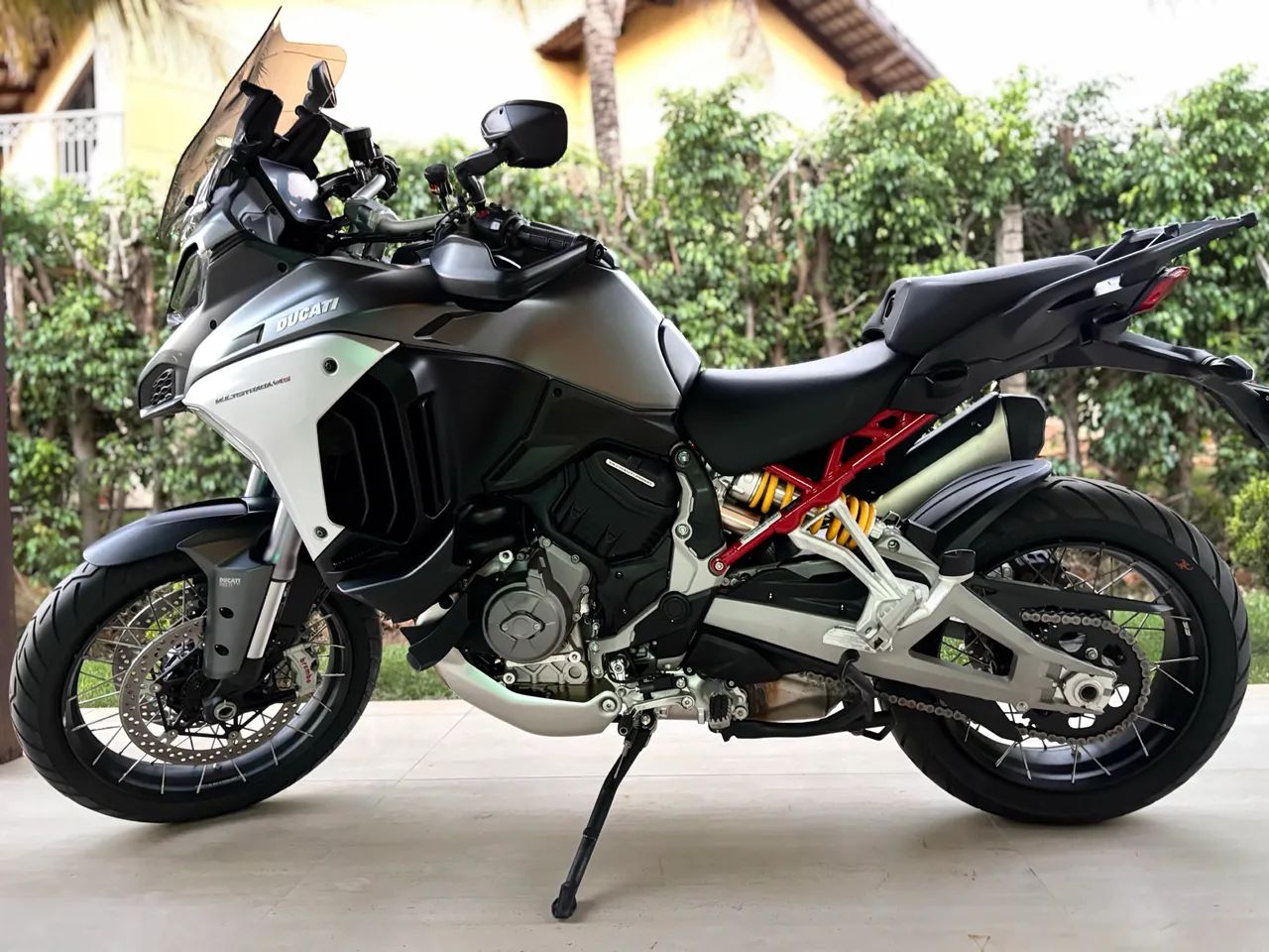 Multistrada V4s - zerada