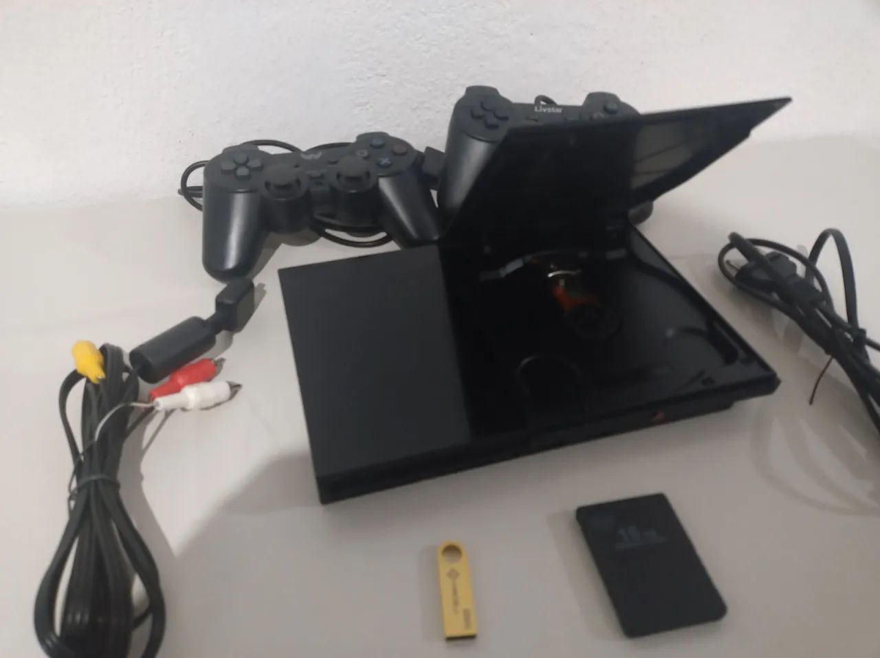 PS2 com memorycard e pendrive