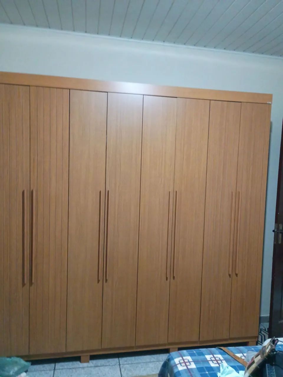 Guarda roupas novo