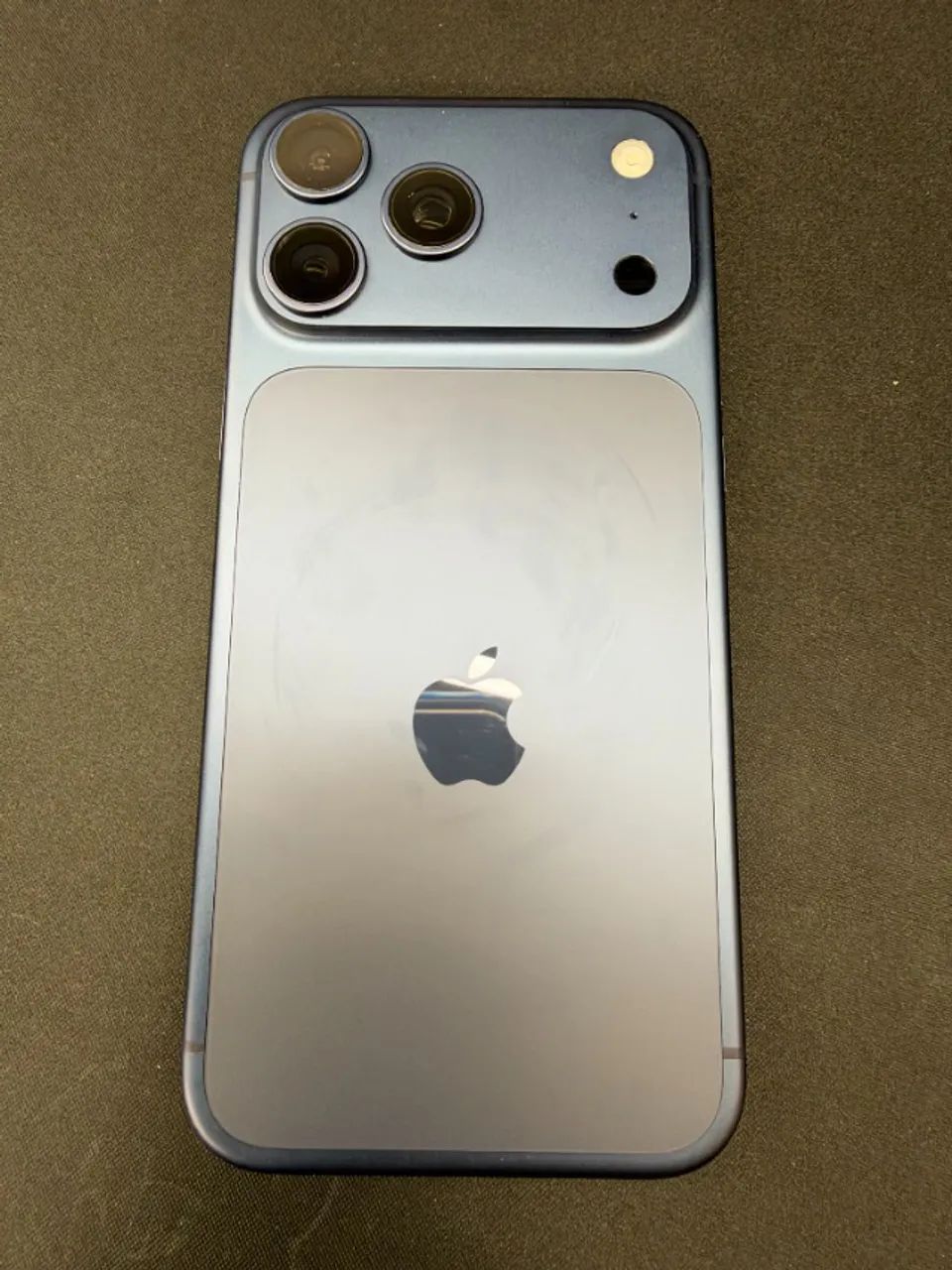 Apple iPhone 17 Pro Max 256GB Azul Sem detalhes Bateria 98% - Foto 5