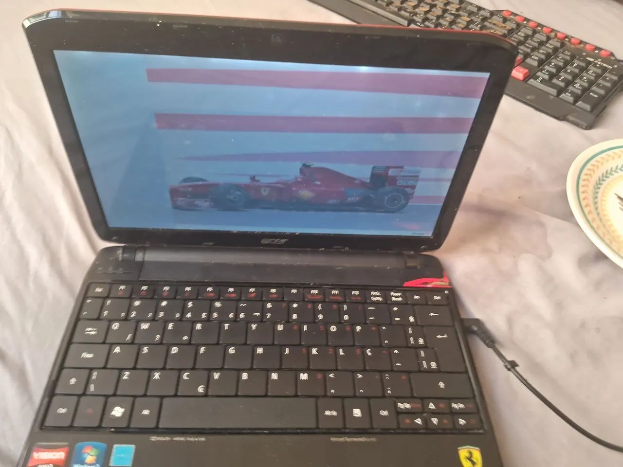 Netbook Acer Ferrari One 200 carcaça - Notebooks - Centro de Vila