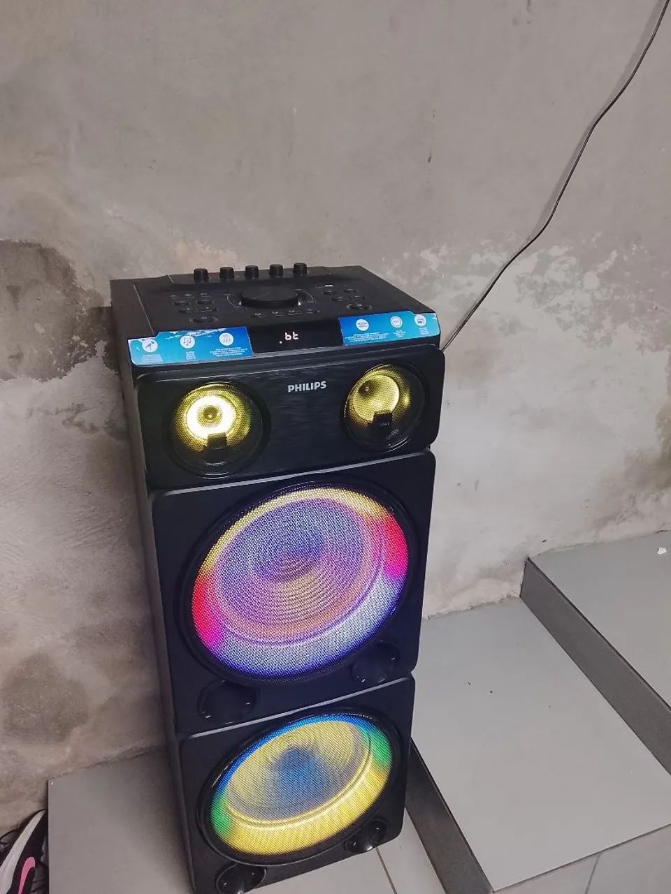 Vende-se caixa de som
