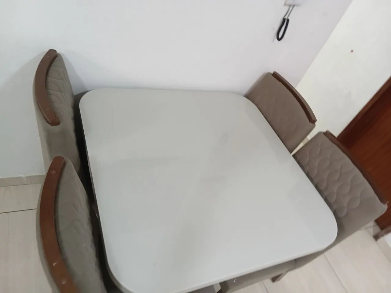 Mesa vidro 4 com cadeiras