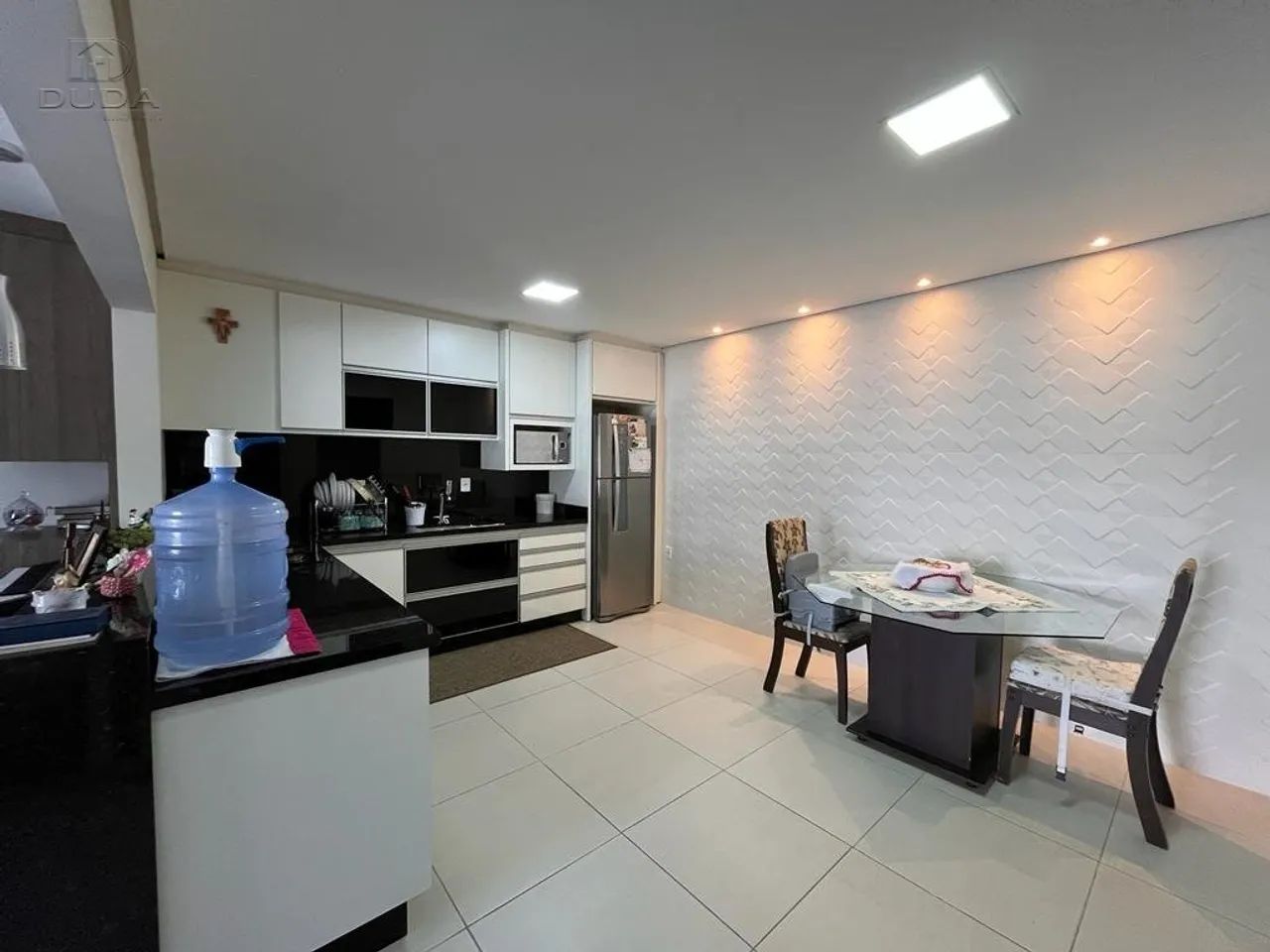 Imponente Casa à Venda no Centro de Içara - Foto 3