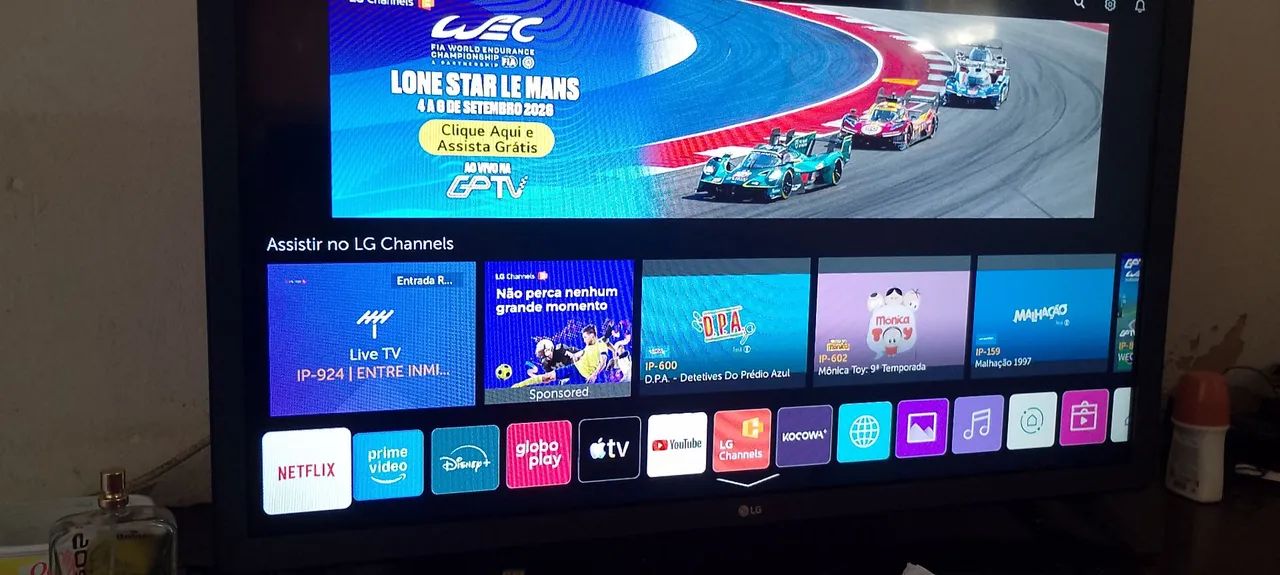 Vendo tv LG 32 smartv  - Foto 4