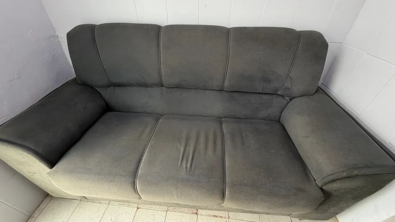 Sofá 3 lugares Cinza