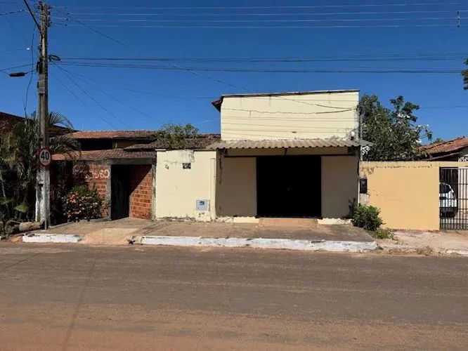 Casa no Centro em Campos Lindos/TO
