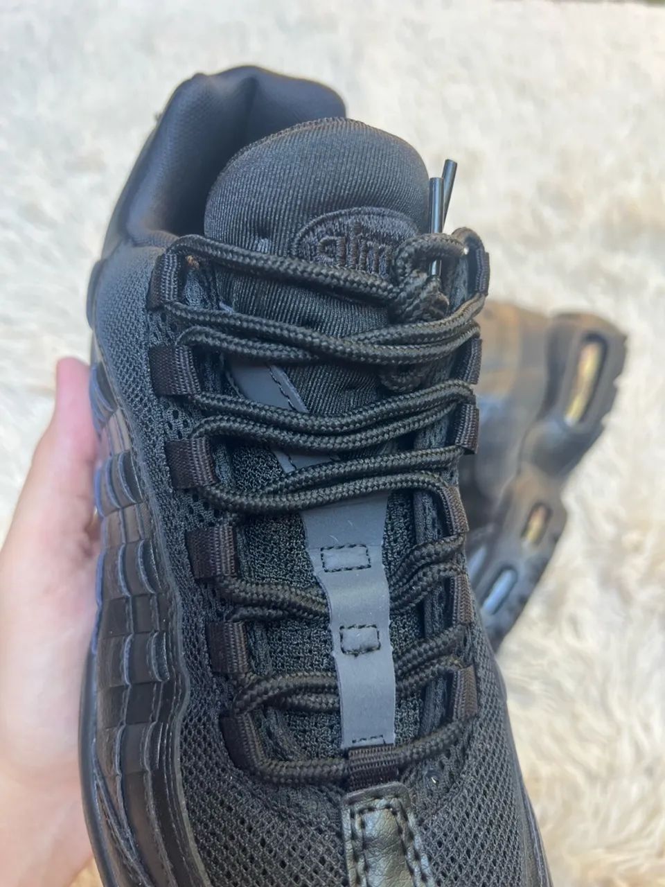 Nike Air Max 95 Triple Black 44br  - Foto 2