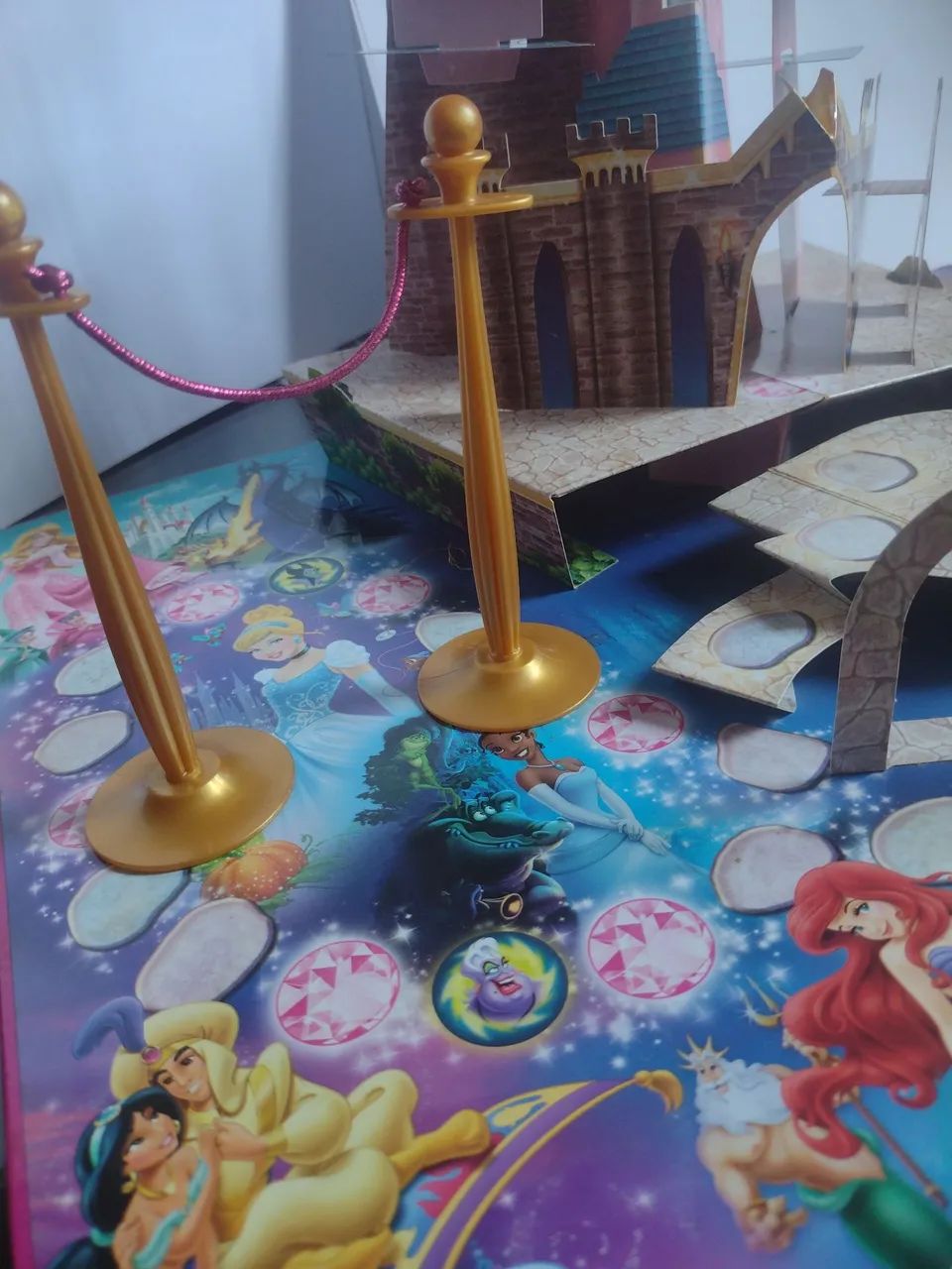 Disney Princess Pop-Up Magic Pop-Up Magic Castle Game - Foto 4