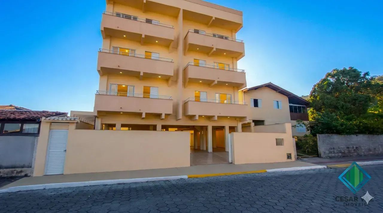 Imóvel para venda tem 804 metros quadrados com 16 quartos em Jardim Janaína - Biguaçu - SC