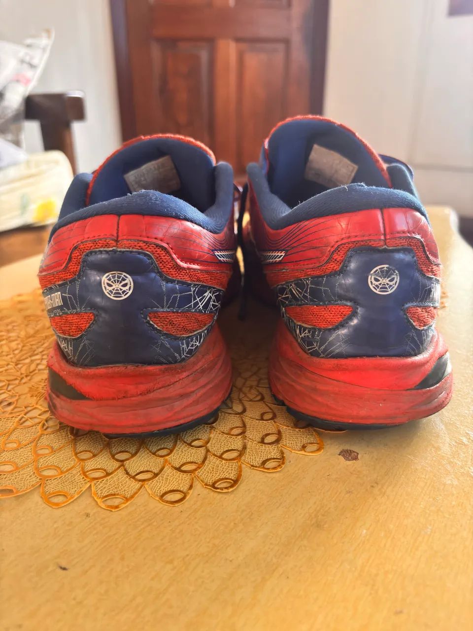 Tênis Asics Gel-Nagoya 3 Marvel - Foto 3