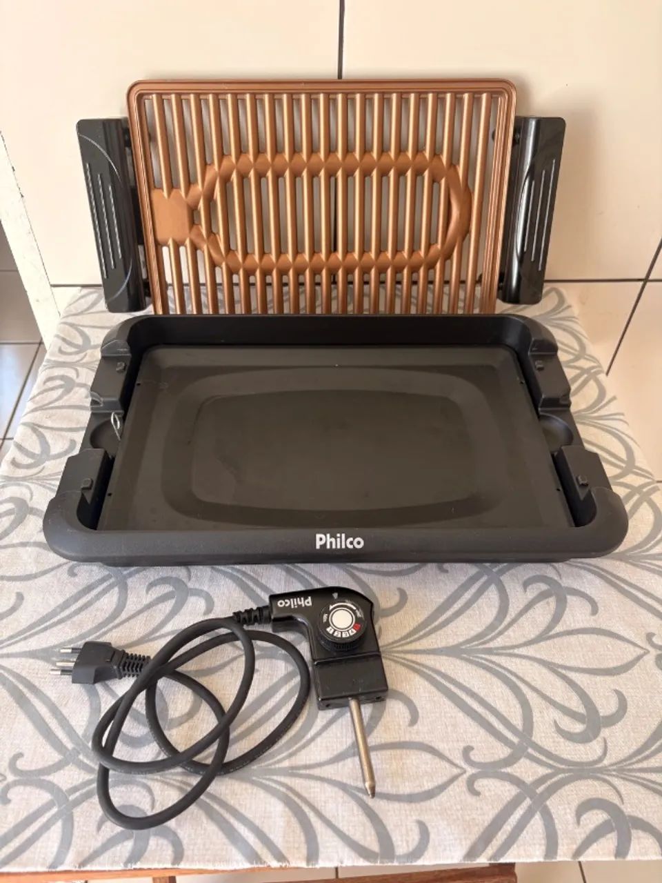 Churrasqueira elétrica Philco 
