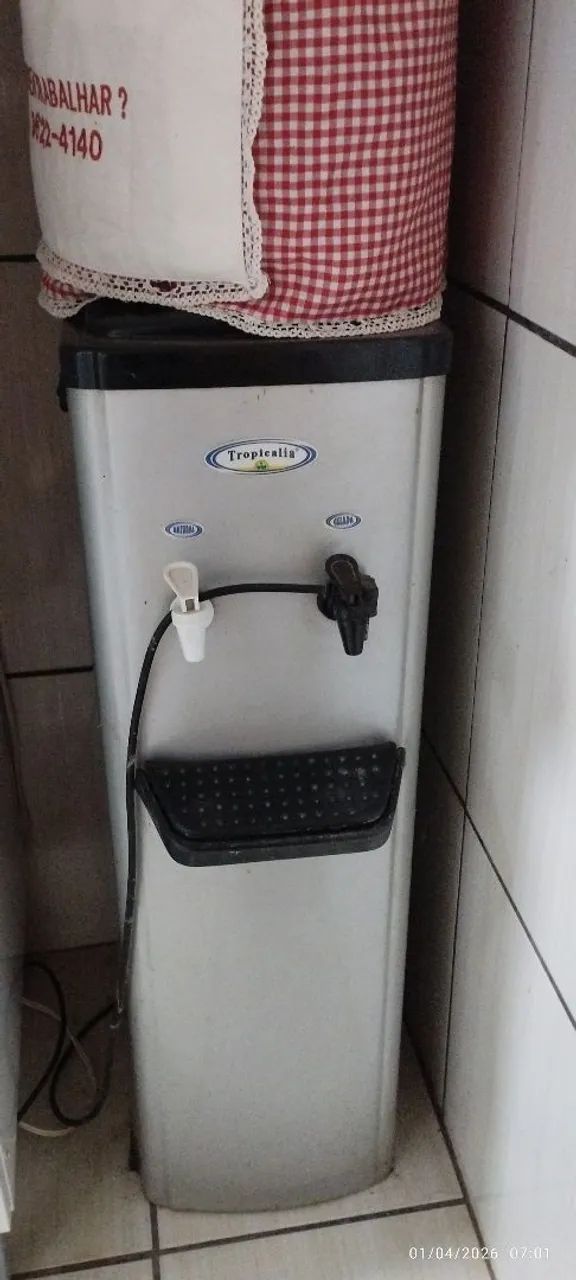 Bebedouro de coluna compressor