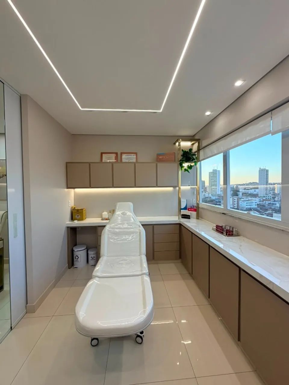 SALA COMERCIAL  PARA LOCAÇÃO ? EDIFÍCIO LONDON (Anápolis)